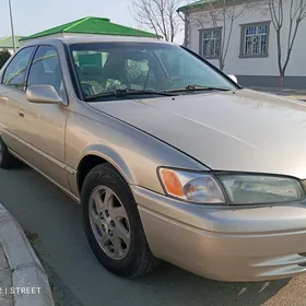 Toyota Camry 1999