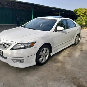 Toyota Camry 2011