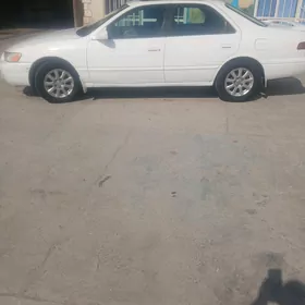 Toyota Camry 1999