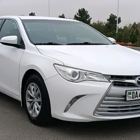 Toyota Camry 2016