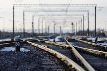 Сердар Бердымухамедов утвердил планы по модернизации железнодорожного транспорта