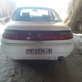 Toyota Carina 1994