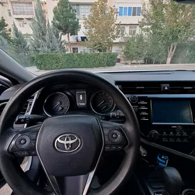 Toyota Camry 2020