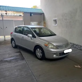 Nissan Versa 2010