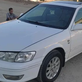 Toyota Camry 2000