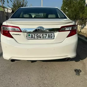 Toyota Camry 2013