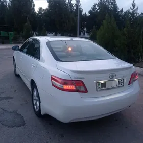 Toyota Camry 2010