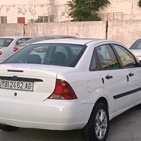 Ford Focus 2000