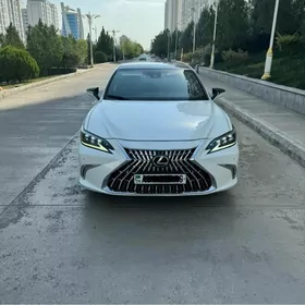 Lexus ES 350 2021