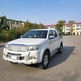 Toyota Hilux 2013