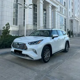 Toyota Highlander 2020