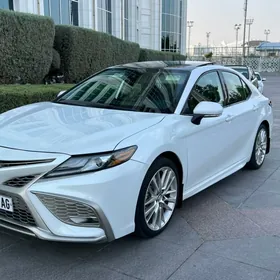 Toyota Camry 2021