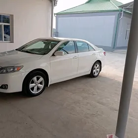 Toyota Camry 2011