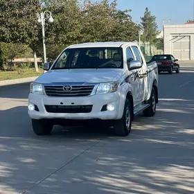 Toyota Hilux 2014