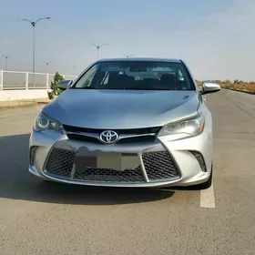 Toyota Camry 2016