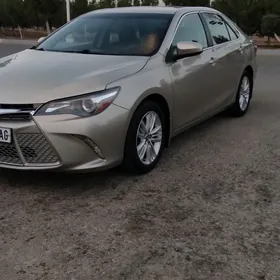 Toyota Camry 2015