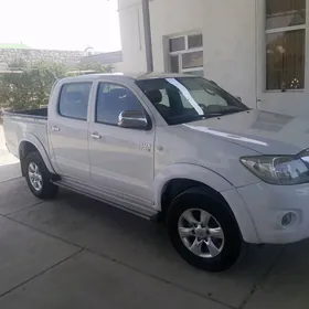 Toyota Hilux 2011