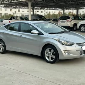 Hyundai Elantra 2011