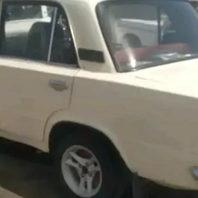 Lada 2104 1982