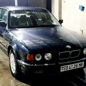 BMW 7 Series 1993