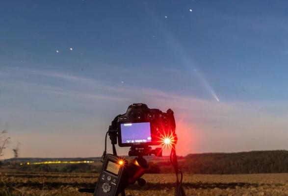 80 müň ýyldan bir gezek uçup geçýän kometa Ýeriň golaýyndan geçdi (fotosuratlar) - img 4