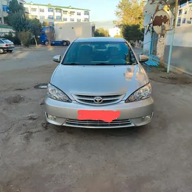 Toyota Camry 2004