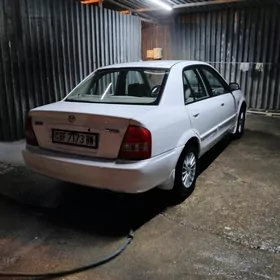 Mazda 323 1994