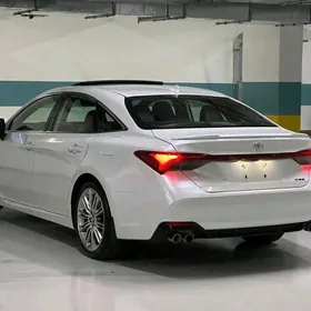 Toyota Avalon 2019