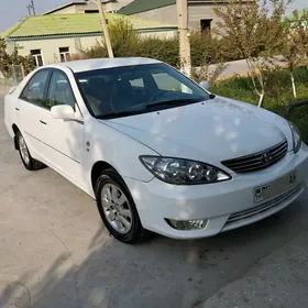 Toyota Camry 2004