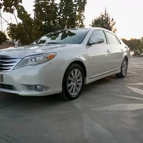 Toyota Avalon 2011