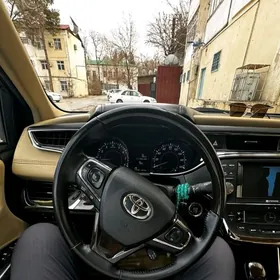 Toyota Avalon 2013