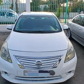 Nissan Versa 2014