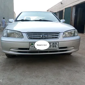 Toyota Camry 2000