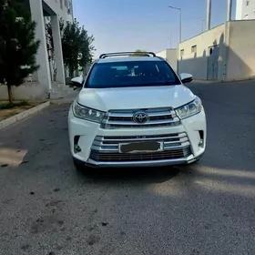 Toyota Highlander 2018