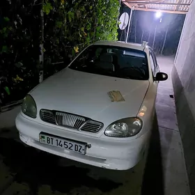 Daewoo Lanos 1999