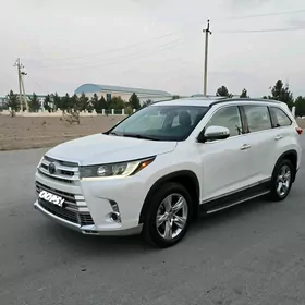 Toyota Highlander 2019