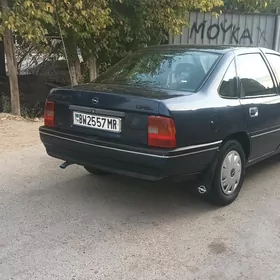 Opel Vectra 1990