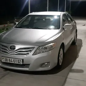 Toyota Camry 2010