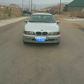 BMW E39 2000