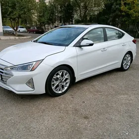 Hyundai Elantra 2020