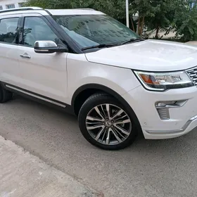 Ford Explorer 2018