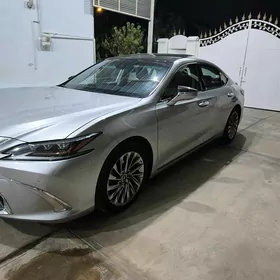 Lexus ES 350 2020