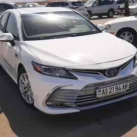 Toyota Camry 2020