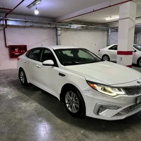 Kia Optima 2019