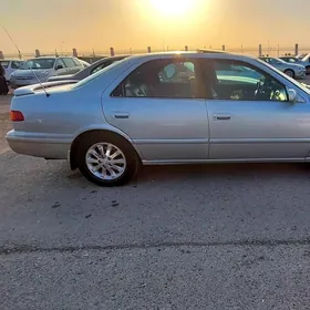 Toyota Camry 2000