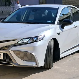 Toyota Camry 2022