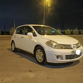 Nissan Versa 2010