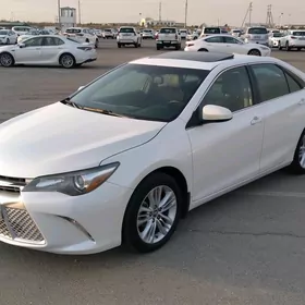 Toyota Camry 2016