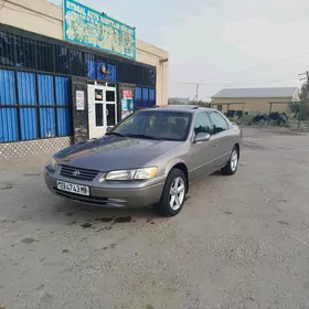 Toyota Camry 1999