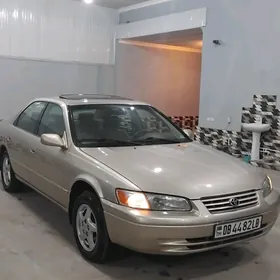 Toyota Camry 1998